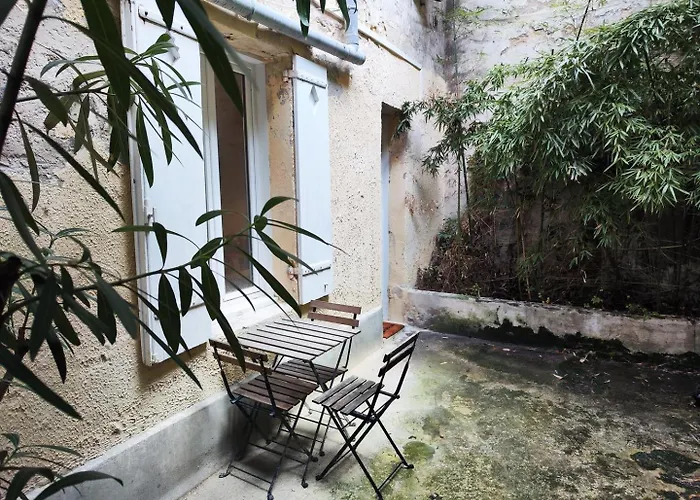 Charming Apartment Downtown Bordeaux